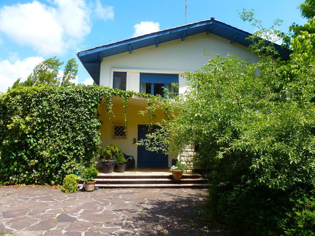 Les Eaux Qui Rient Bed & Breakfast Sanguinet Exterior photo